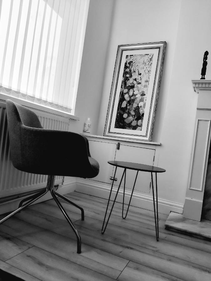 Gorgeous Stylish Cheri Victorian House In Manchester Villa Bagian luar foto