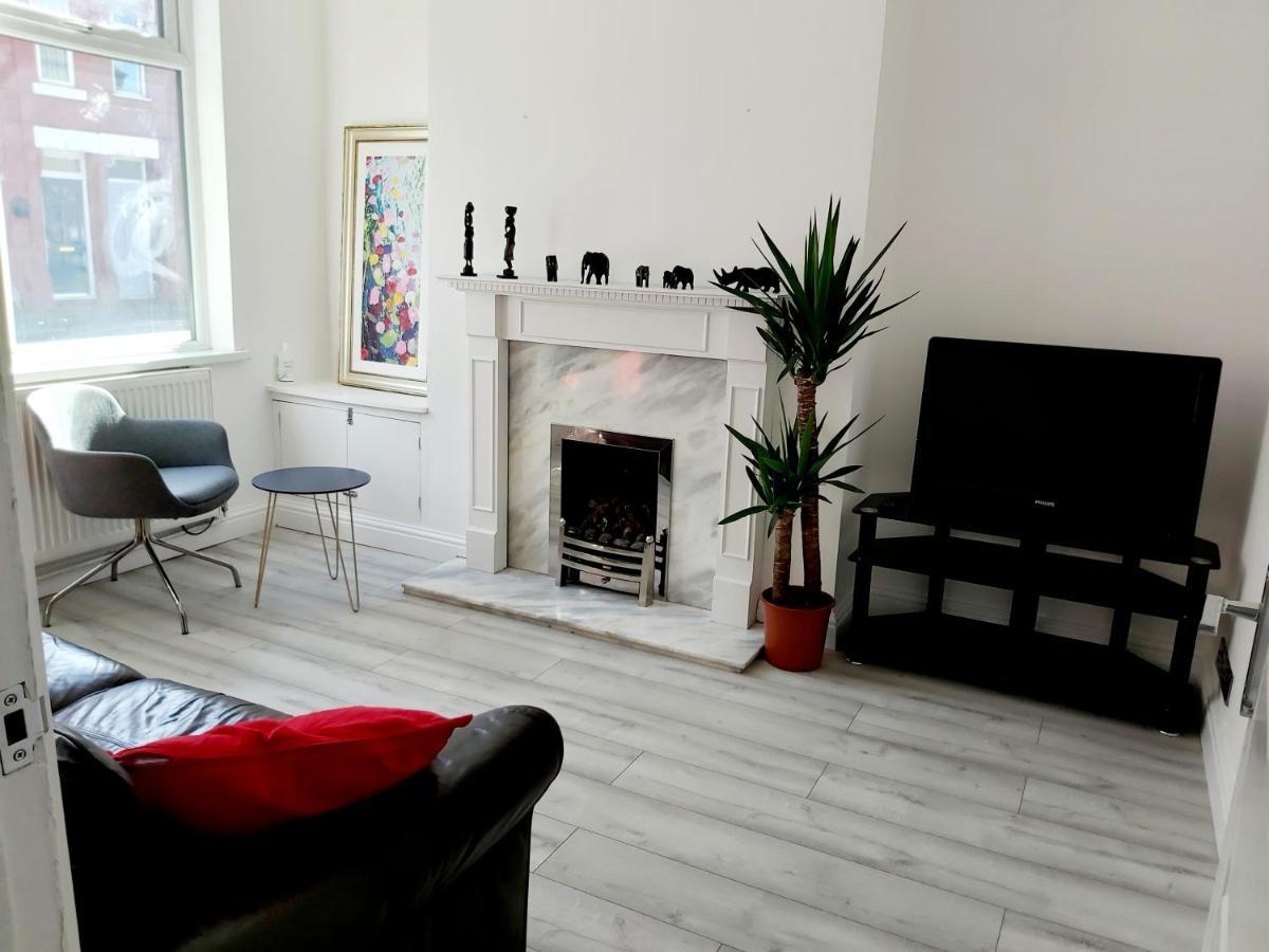 Gorgeous Stylish Cheri Victorian House In Manchester Villa Bagian luar foto