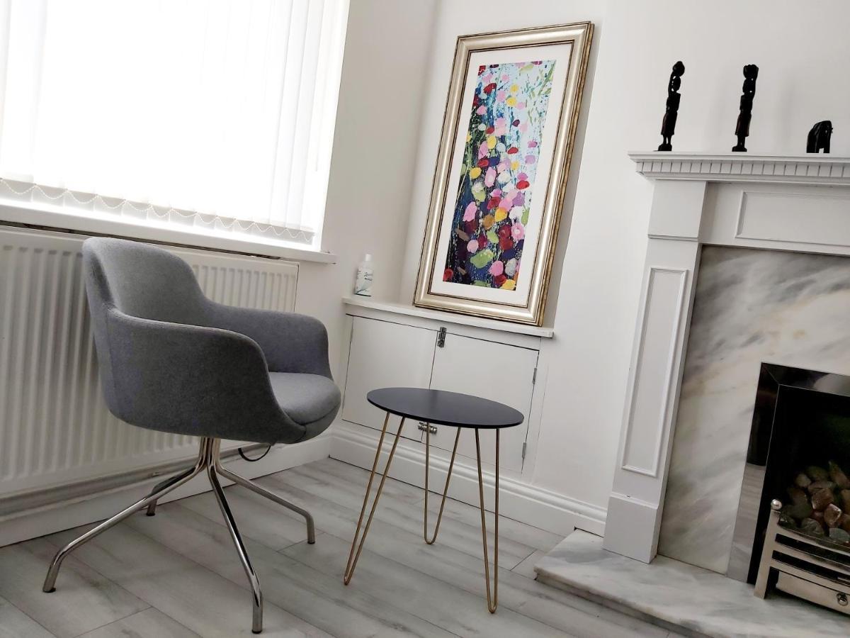 Gorgeous Stylish Cheri Victorian House In Manchester Villa Bagian luar foto